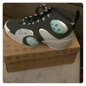 Nike Flight One NRG. Size 10 Men